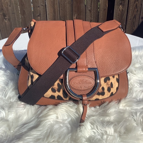DOLCE & GABBANA
Leather & Canvas Leopard Animalier Saddle Crossbody Bag - Picture 1 of 12